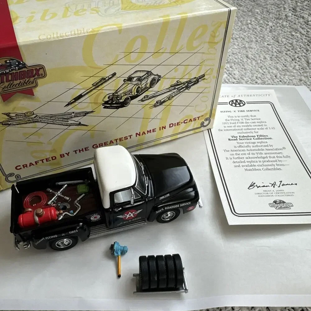 A16 Matchbox Diecast Toy 1953 FordJoe’s Flying A Tire Service Pick Up 1:43